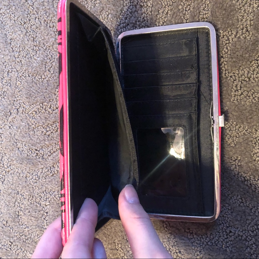 Wallet - Picture 4 of 7